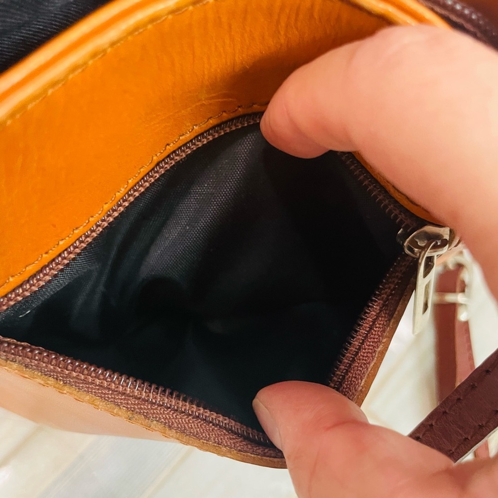 Vera Pella authentic Italian Leather Two-Tone  Leather crossbody Shoulder Bag - Picture 16 of 16